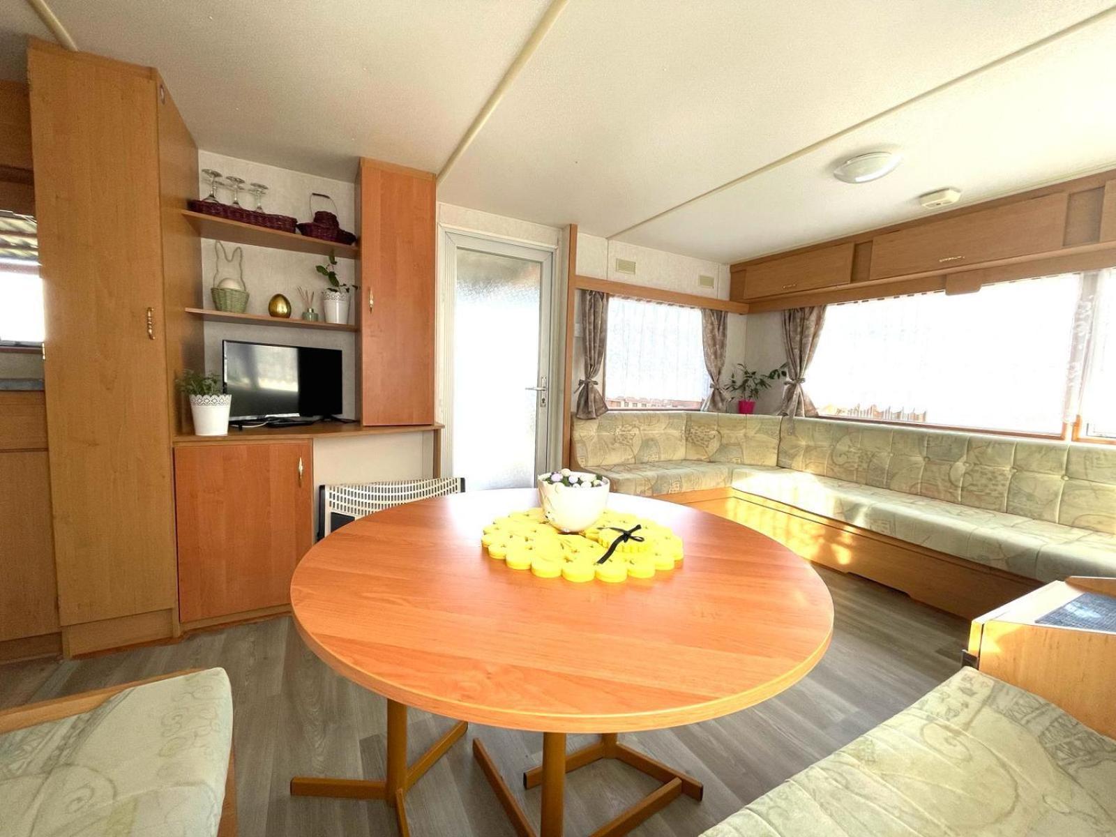 Mobilheim Na Louce Villa Vyrovice ภายนอก รูปภาพ